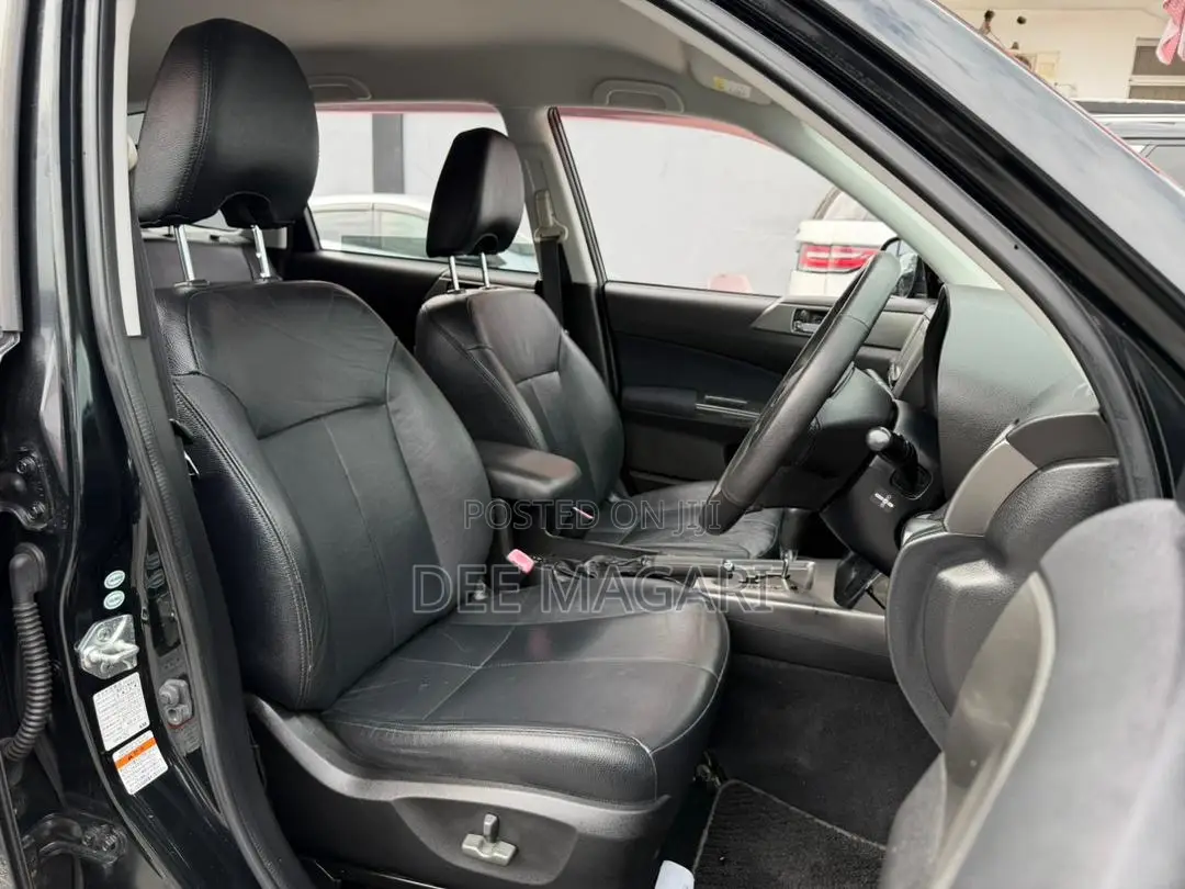Subaru Forester 2011 Black