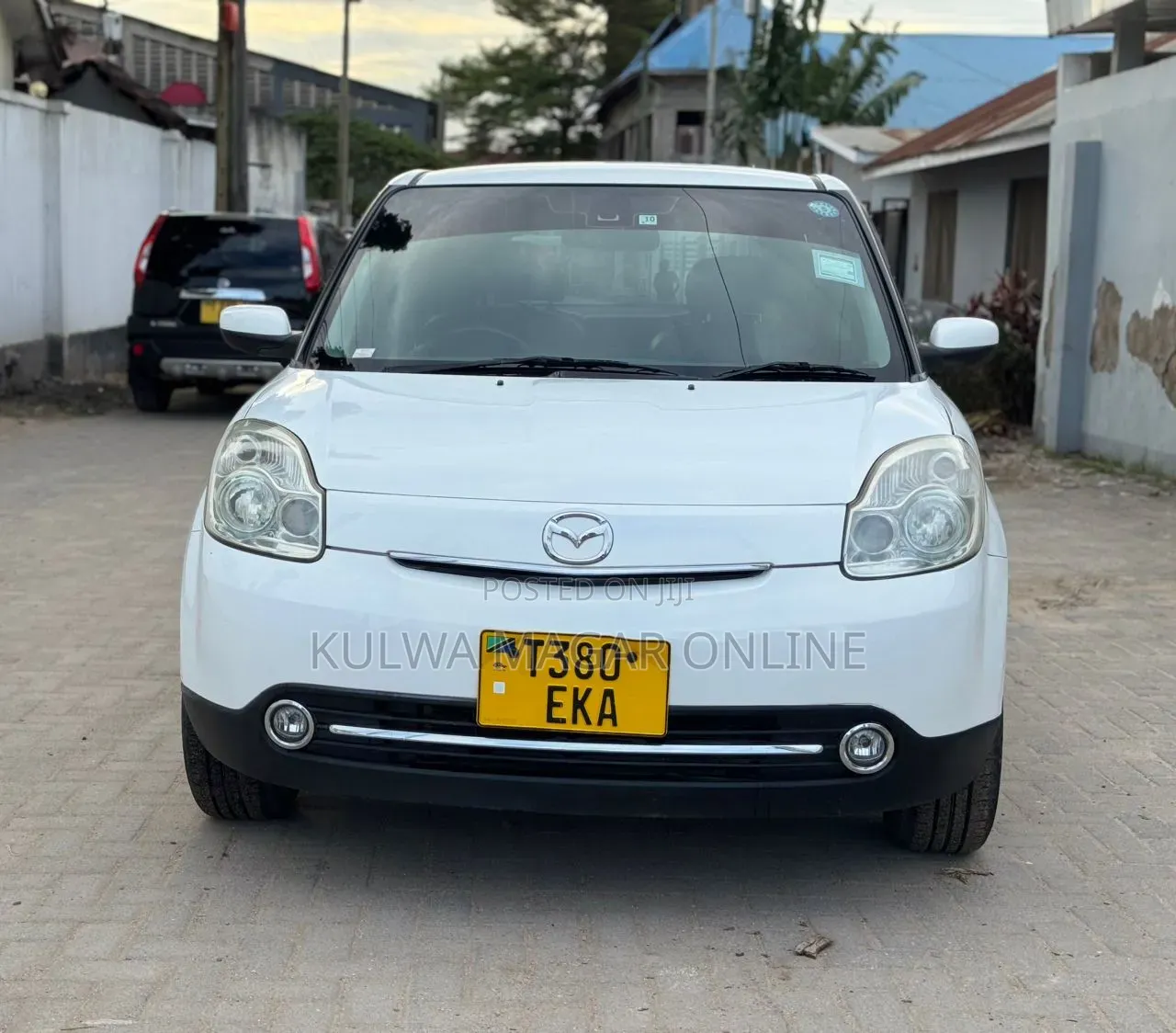 Mazda Verisa 2008 White