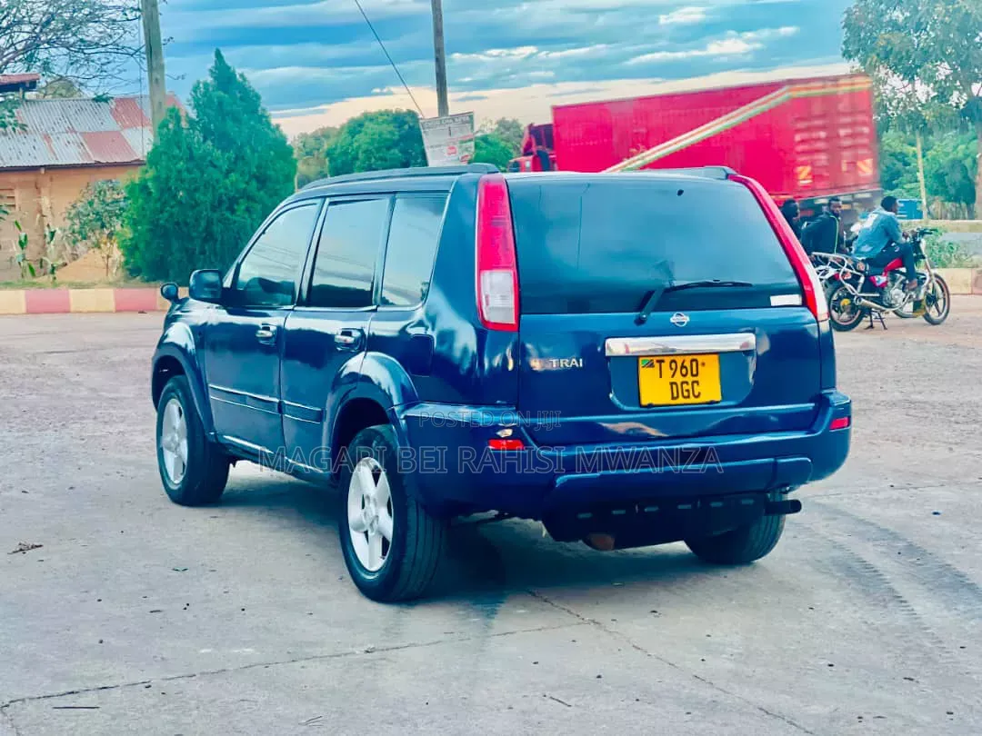 Nissan X-Trail 2.0 Comfort 2005 Black