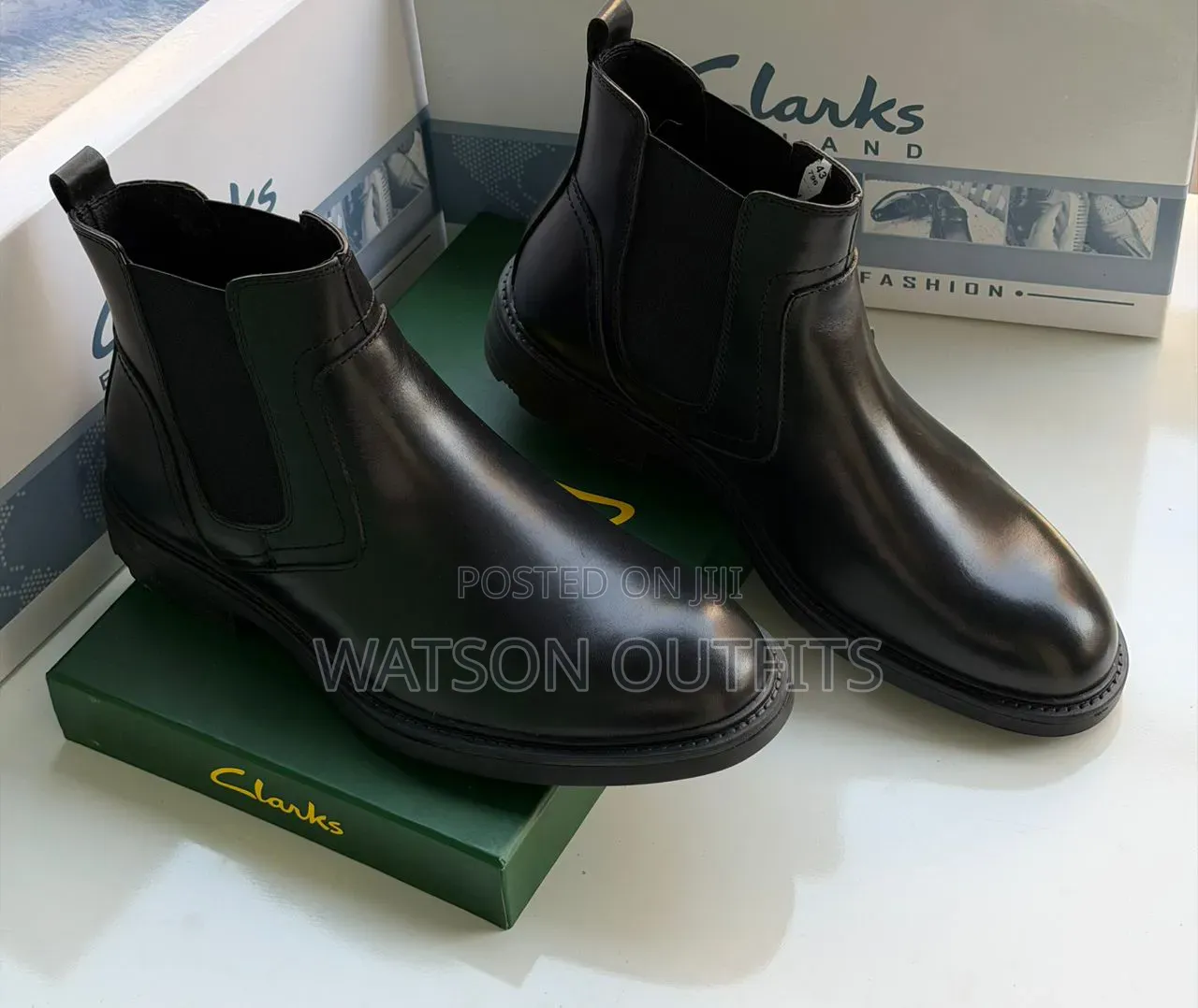 Buti or Clarks Boots Leather Materials Shoes or Footwears High Cutting