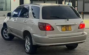 Toyota Harrier 240G Premium L Package 2005 Beige