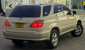 Toyota Harrier 240G Premium L Package 2005 Beige