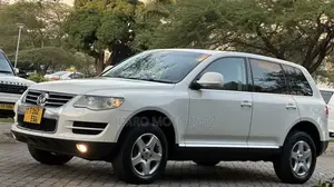 Volkswagen Touareg 2010 White