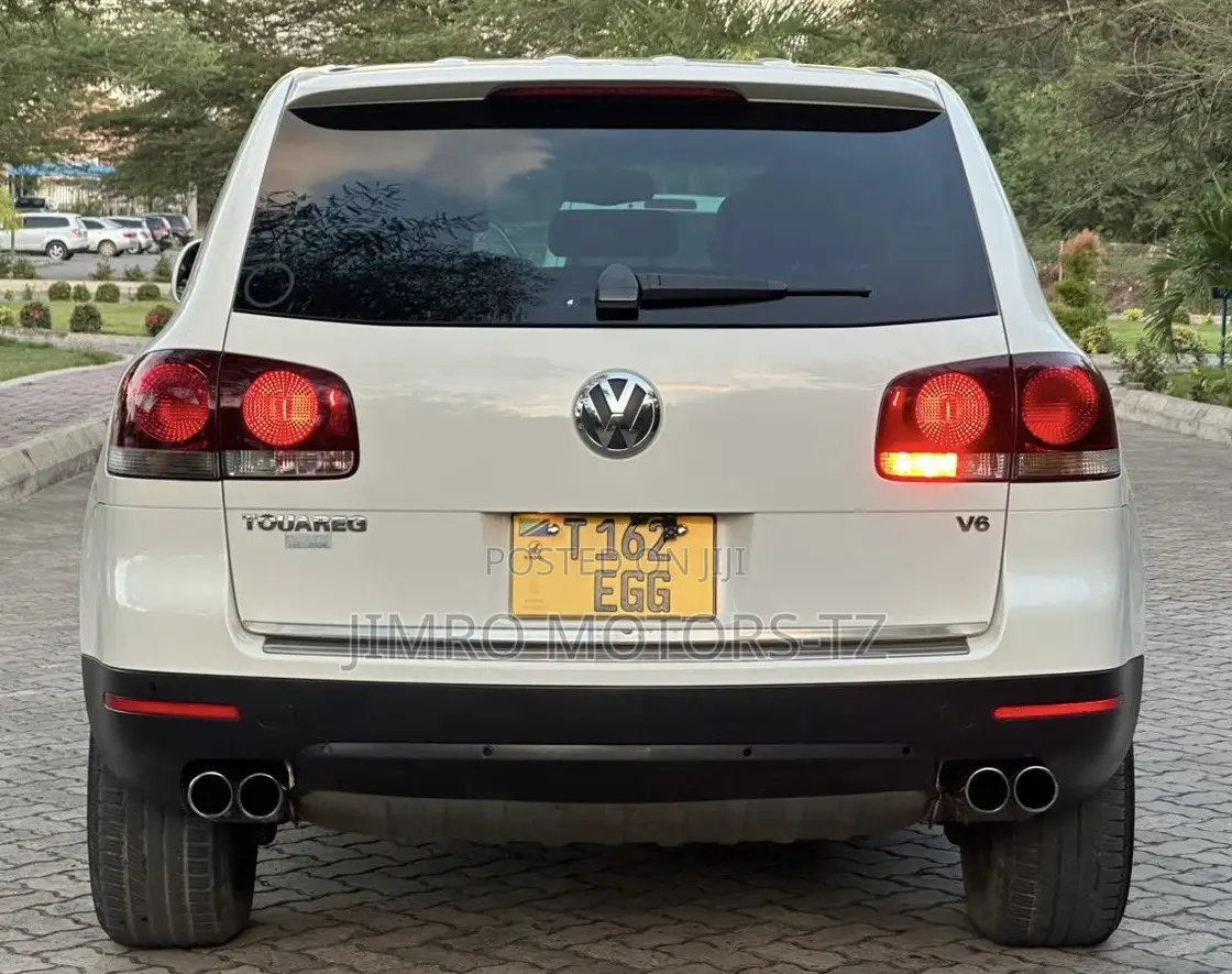 Volkswagen Touareg 2010 White