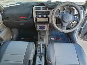 Toyota RAV4 Cabriolet 1998 White