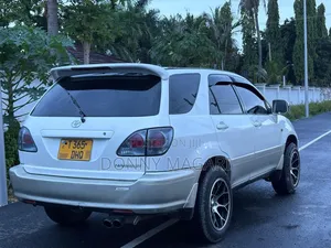 Toyota Harrier 2004 White