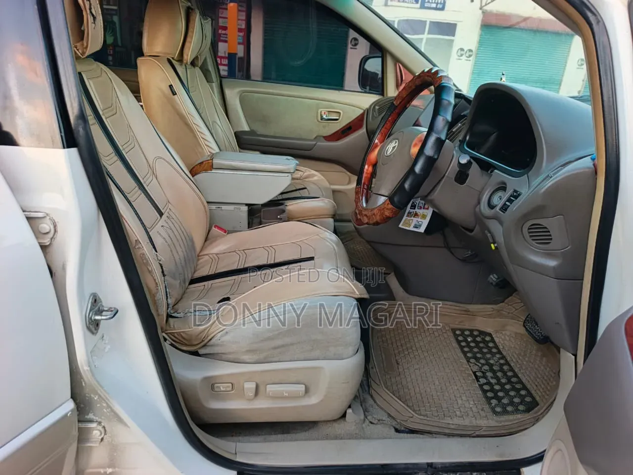 Toyota Harrier 2004 White