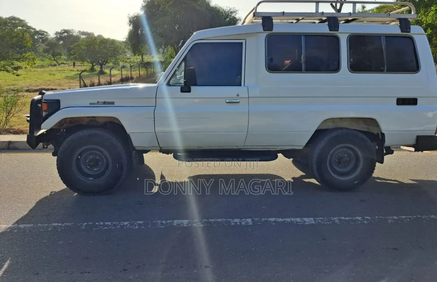 Toyota Land Cruiser 1995 White