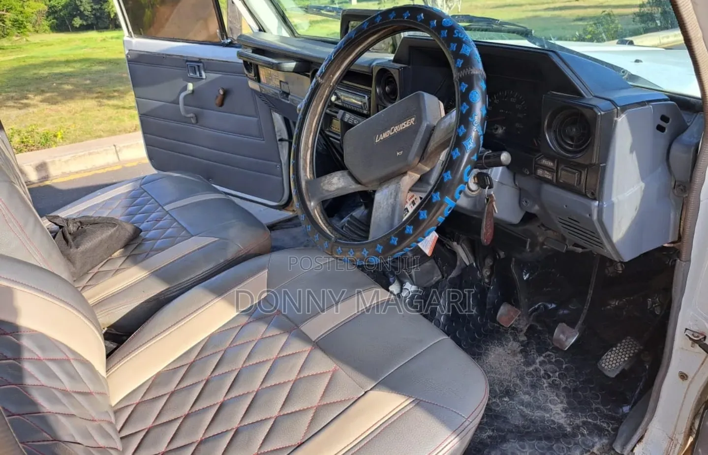 Toyota Land Cruiser 1995 White