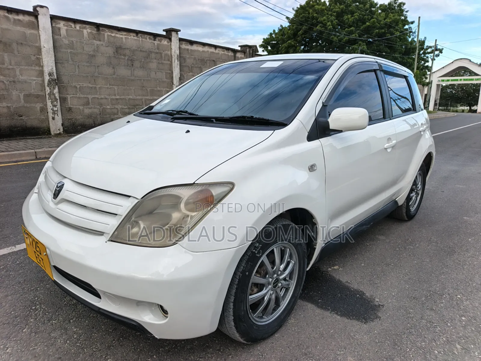 Toyota IST 2004 White