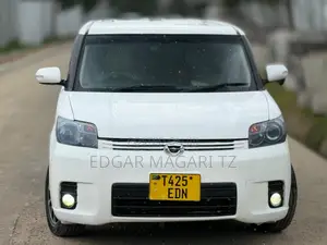 Toyota Corolla Rumion 2007 White