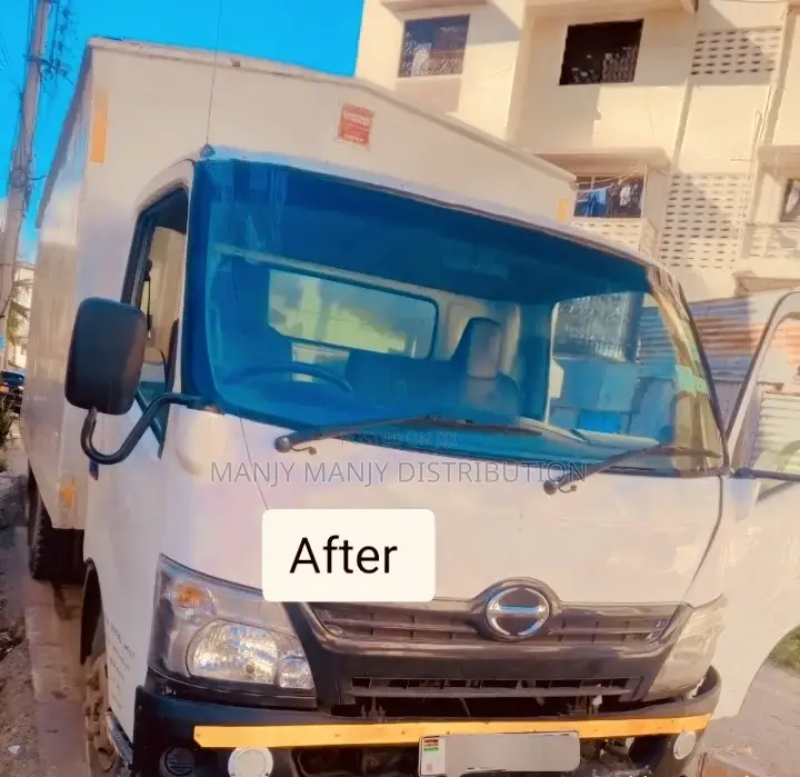 Windscreen (Kioo Cha Gari)