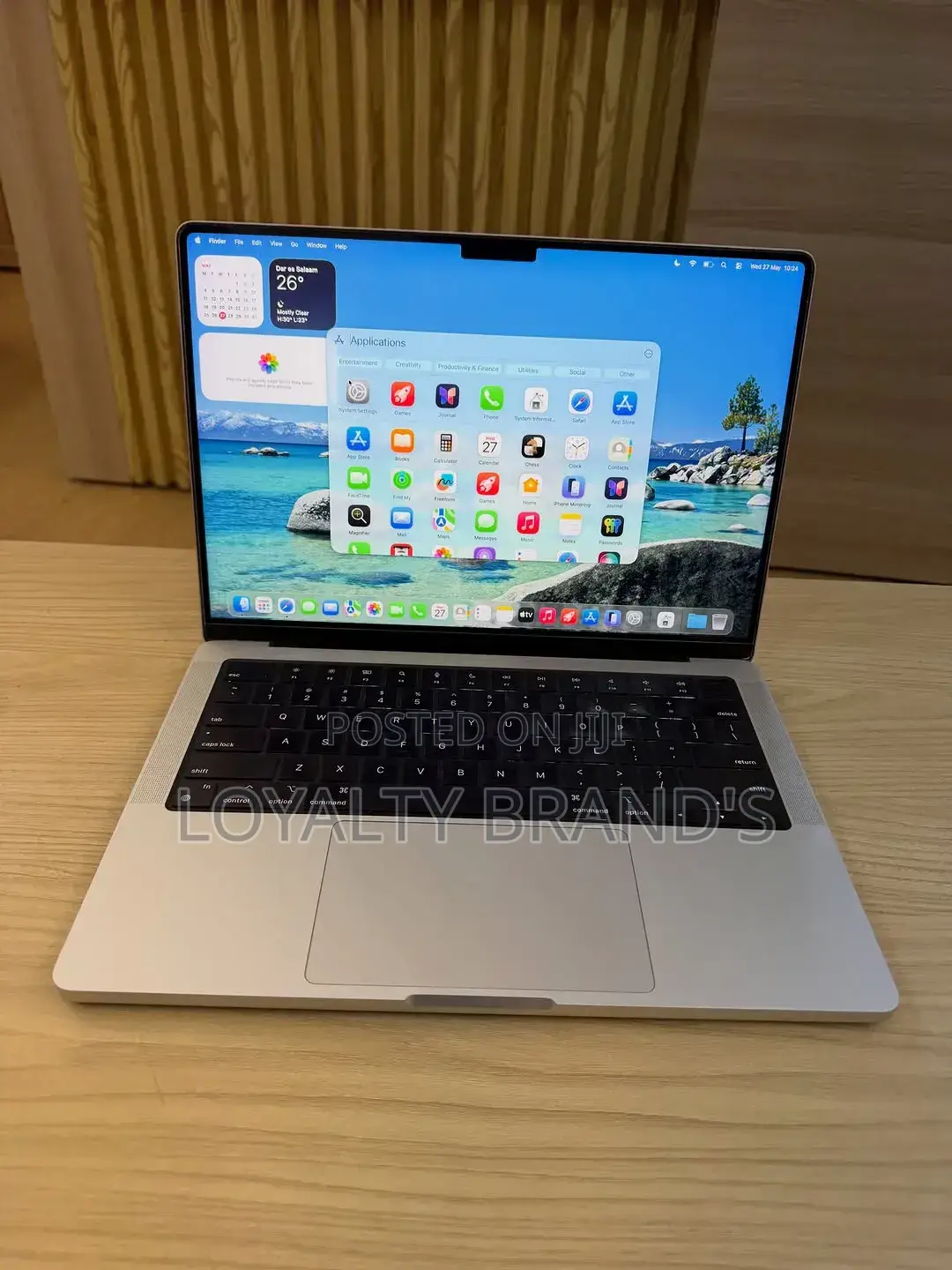 New Laptop Apple MacBook Pro 2023 M3 Pro 18GB Apple M3 Pro SSD 512GB