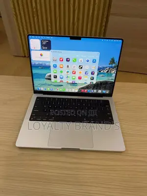 New Laptop Apple MacBook Pro 2023 M3 Pro 18GB Apple M3 Pro SSD 512GB