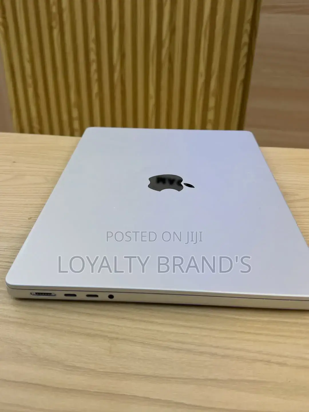 New Laptop Apple MacBook Pro 2023 M3 Pro 18GB Apple M3 Pro SSD 512GB
