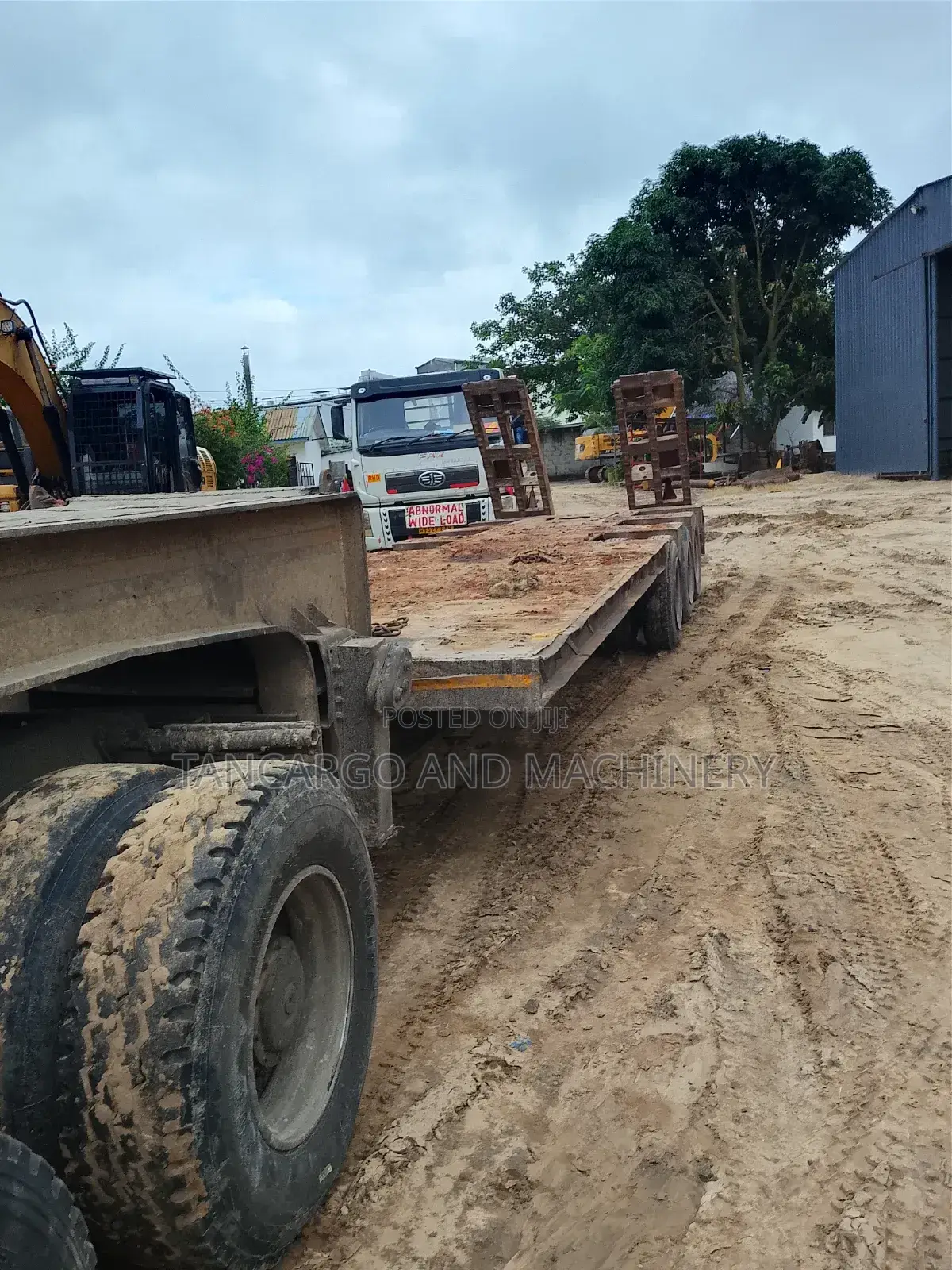 Lowbed Treila Tairi Ya Size Kati