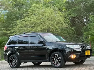 Subaru Forester 2011 Black