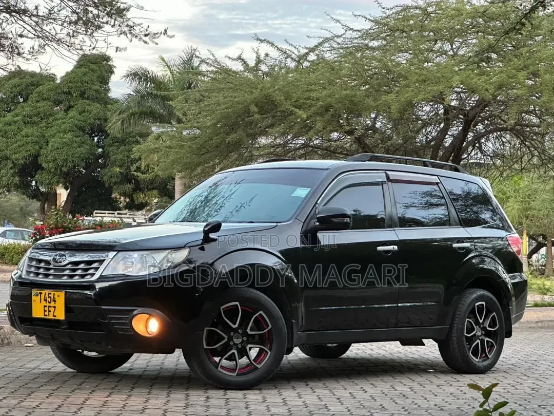 Subaru Forester 2011 Black