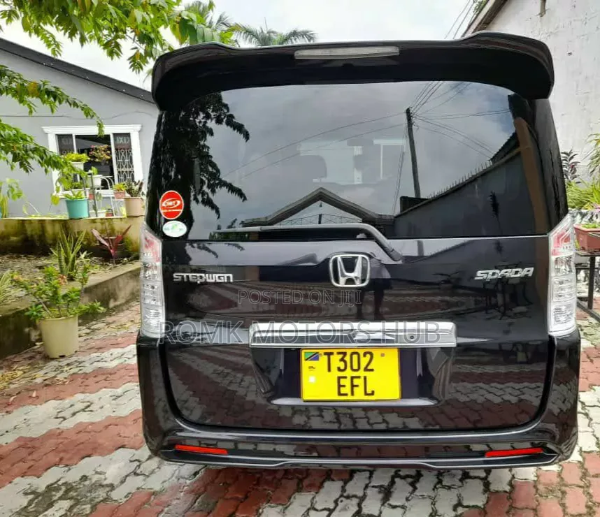 Honda Stepwgn 2012 Black