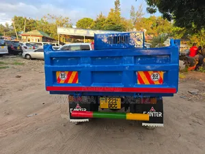 Canter Tipper