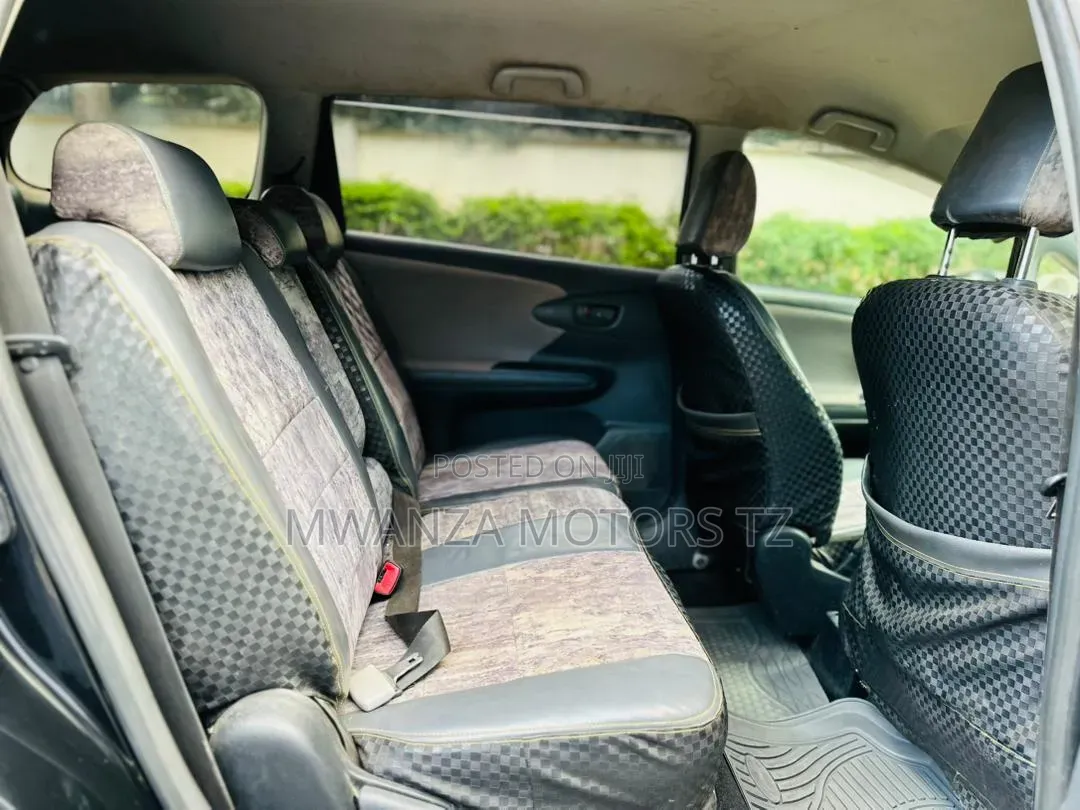 Toyota Wish 2010 Black
