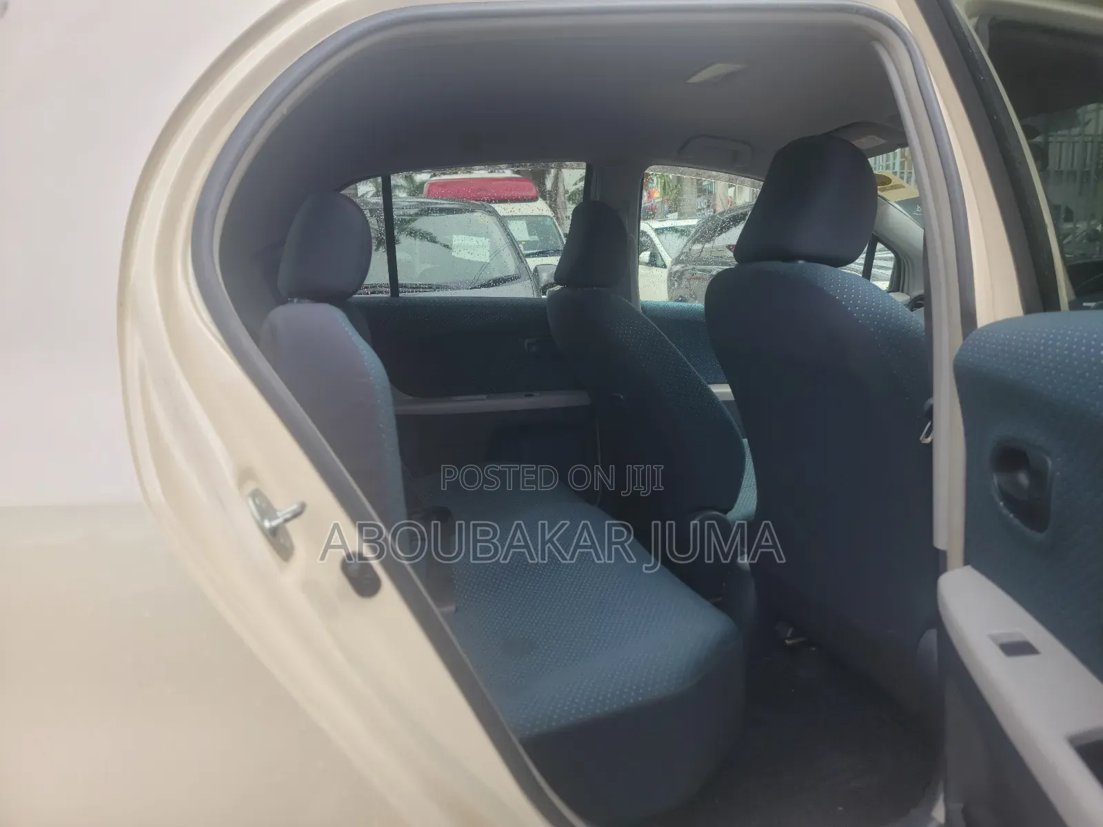 Toyota Vitz 2005 Beige