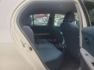 Toyota Vitz 2005 Beige