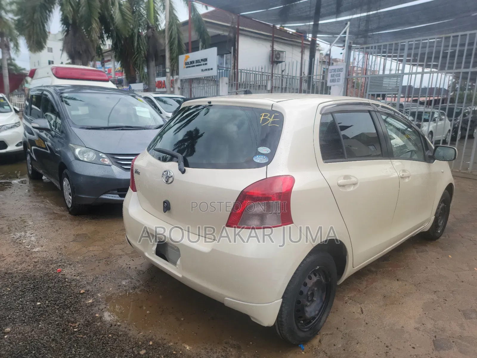 Toyota Vitz 2005 Beige