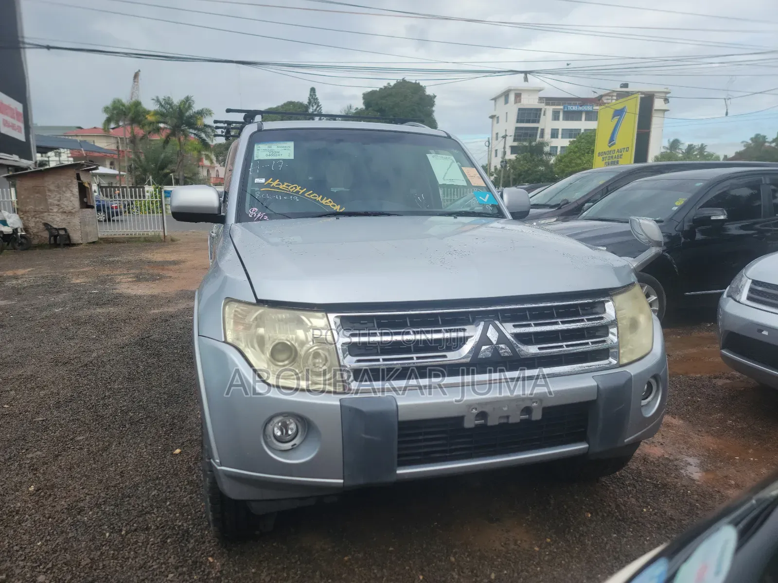 Mitsubishi Pajero 2010 Silver
