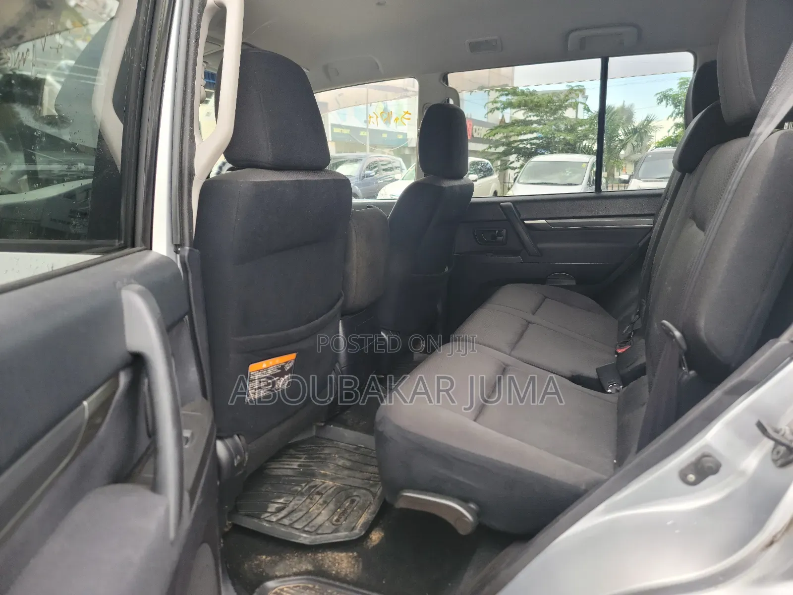 Mitsubishi Pajero 2010 Silver