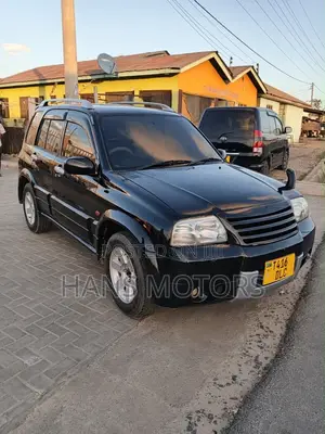 Suzuki Escudo 2004 Black