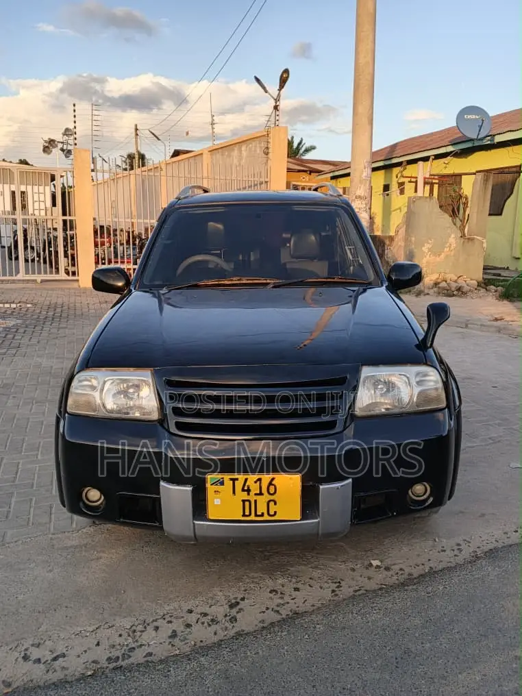 Suzuki Escudo 2004 Black
