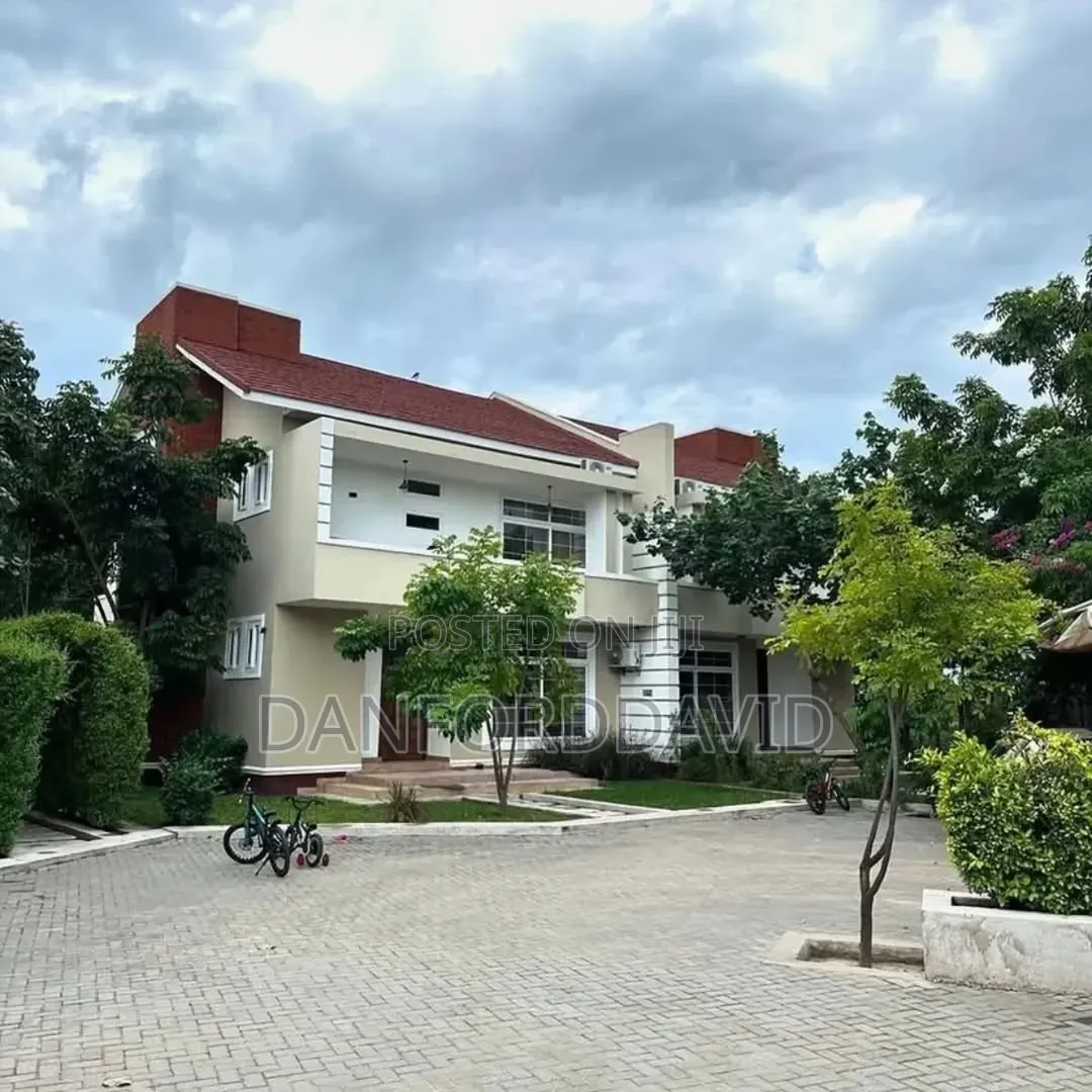 4bdrm House in Kahwa Real Estate, Kunduchi for sale