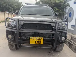 Toyota Hilux Surf 2005 Black