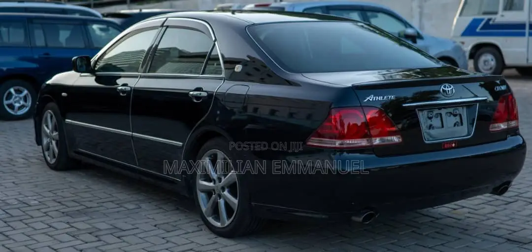 Toyota Crown 2007 Black