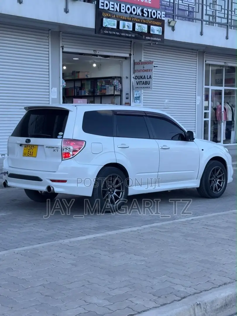 Subaru Forester 2009 White