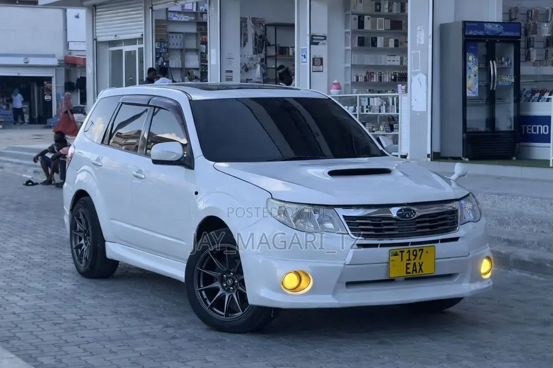 Subaru Forester 2009 White