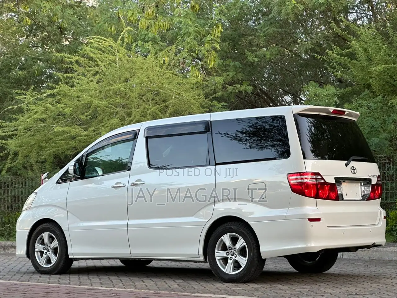 Toyota Alphard 2005 White