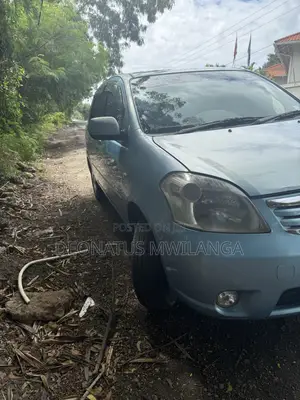 Toyota Raum 1.5 FWD 2009 Blue