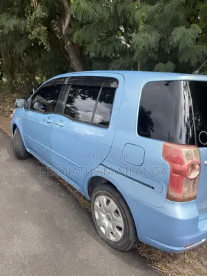 Toyota Raum 1.5 FWD 2009 Blue