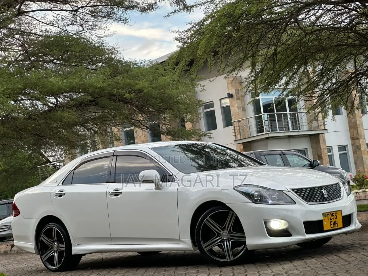 Toyota Crown 2009 White
