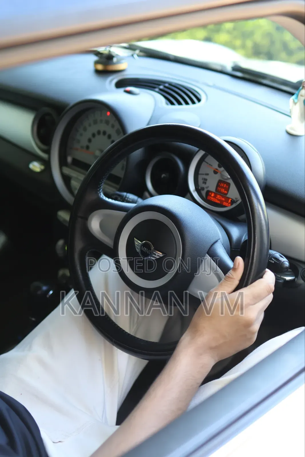 Mini Mini 2010 White