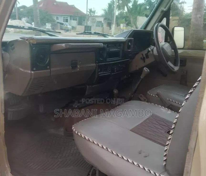 Toyota Land Cruiser 2024 Beige