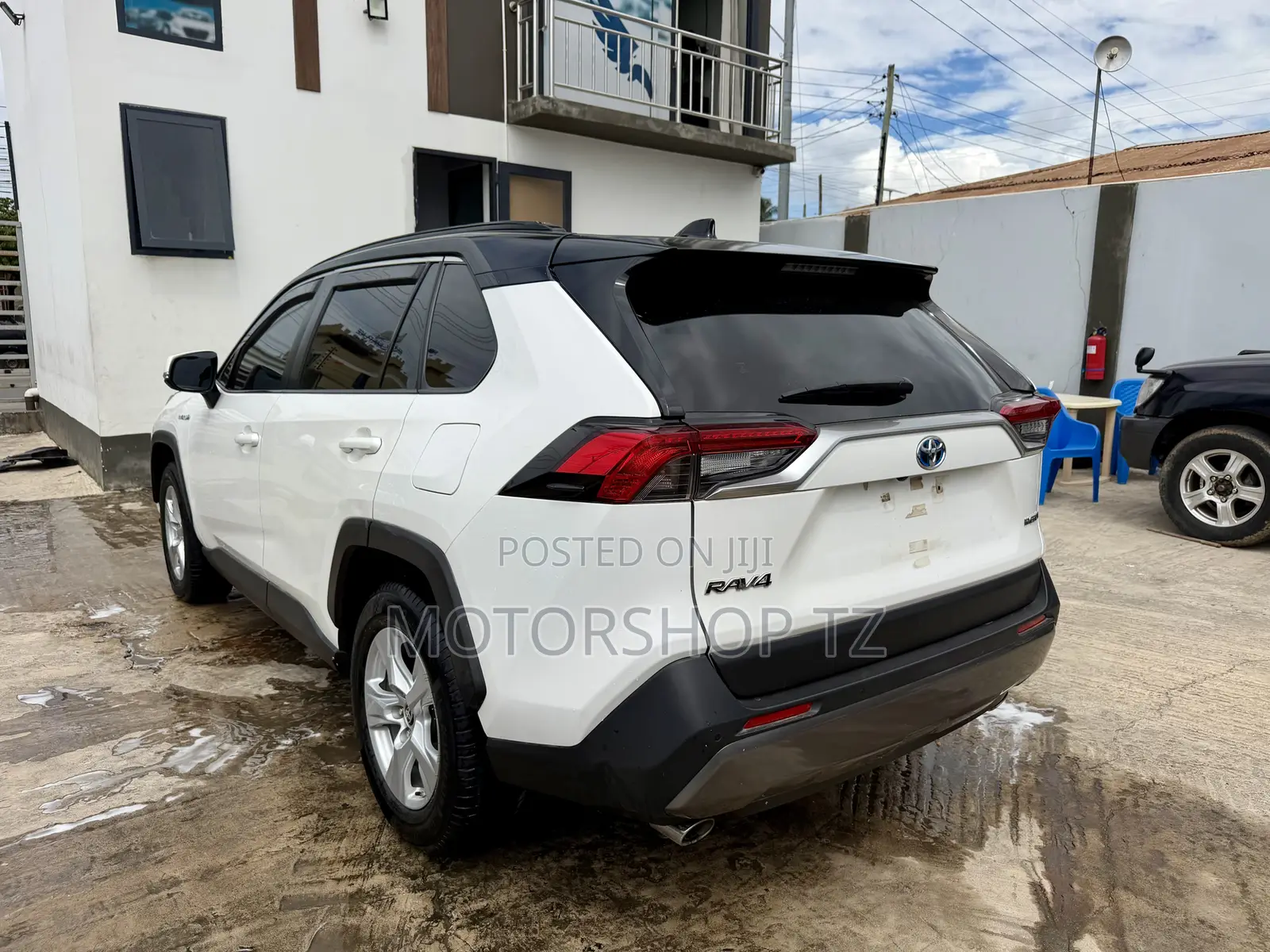 Toyota RAV4 Hybrid 2020 White