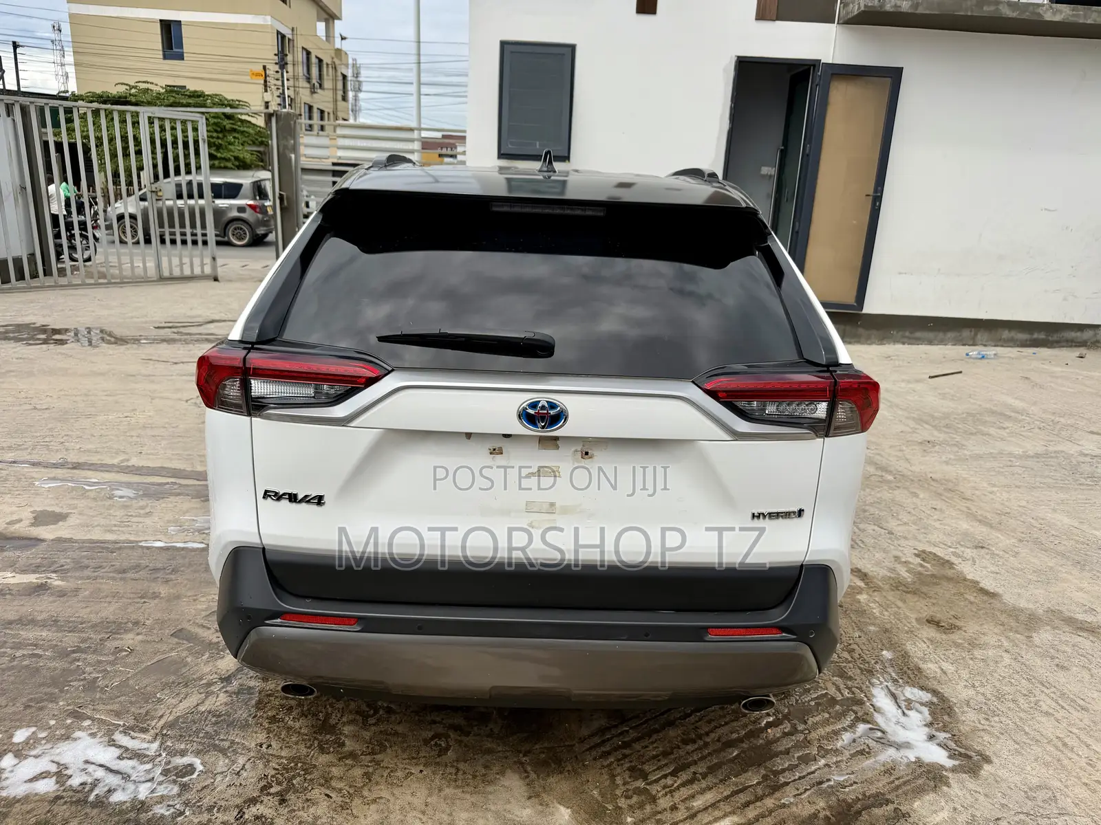 Toyota RAV4 Hybrid 2020 White