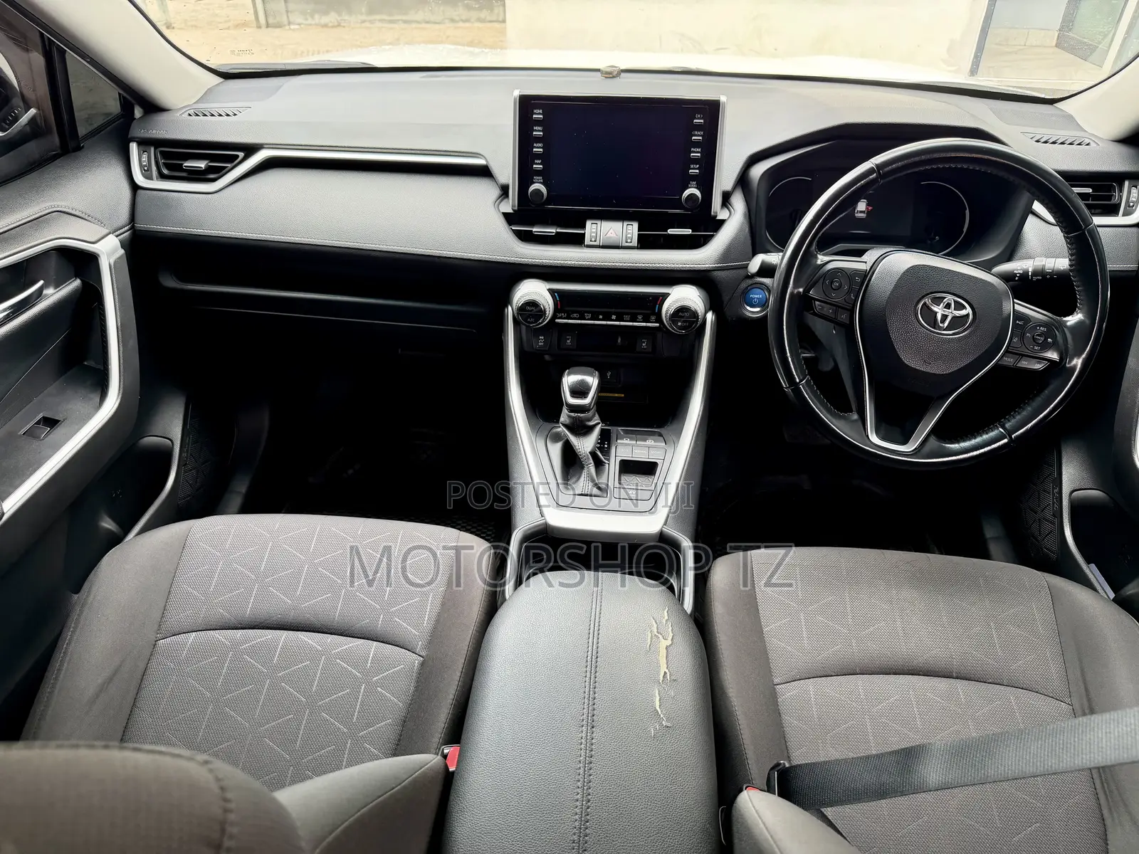 Toyota RAV4 Hybrid 2020 White