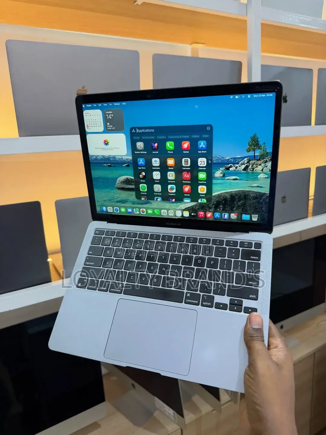New Laptop Apple MacBook Air 2020 M1 8GB Apple M1 SSD 256GB