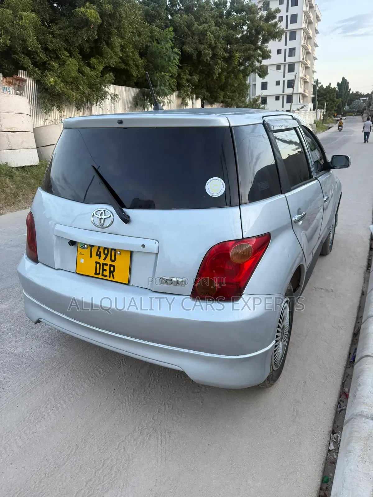 Toyota IST 2004