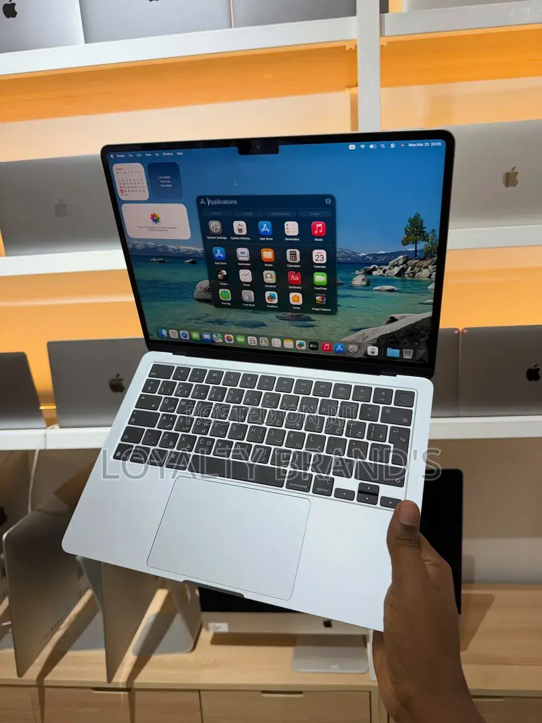 New Laptop Apple MacBook Air 2025 M4 16GB Apple M4 SSD 256GB