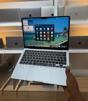 New Laptop Apple MacBook Air 2025 M4 16GB Apple M4 SSD 256GB